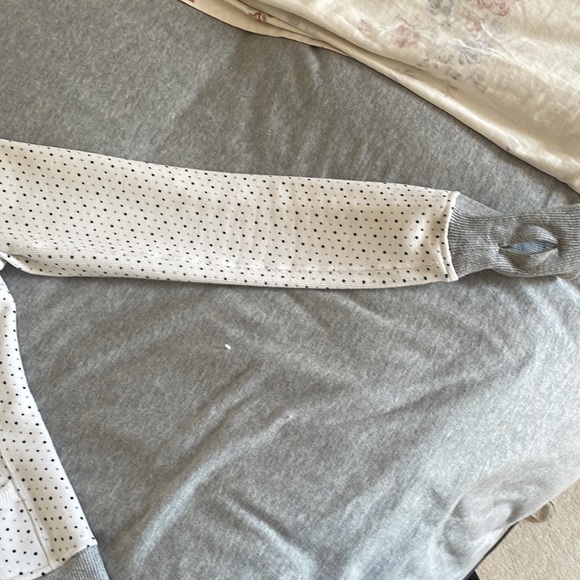 Lululemon Scuba Hoodie - Picture 4 of 10